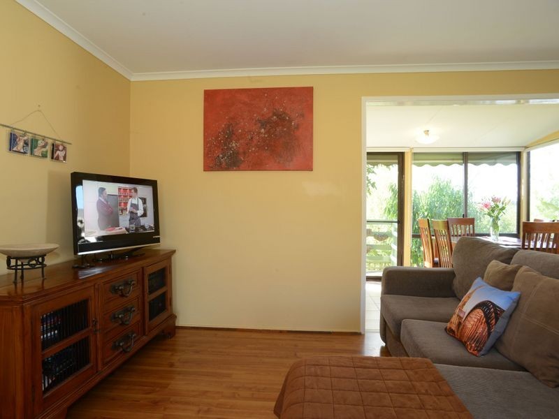 25 Albatross Road, Lakes Entrance VIC 3909