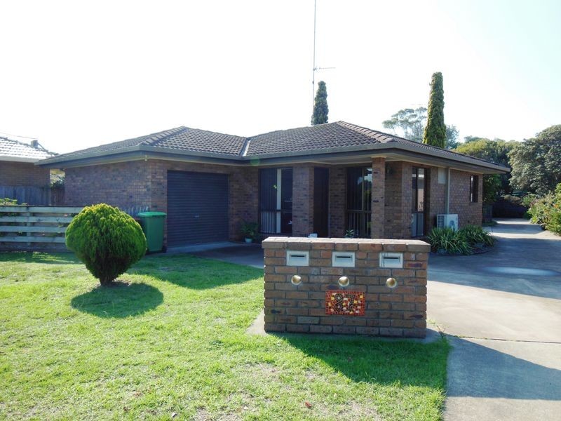 Unit 1/87 Roadknight Street, Lakes Entrance VIC 3909