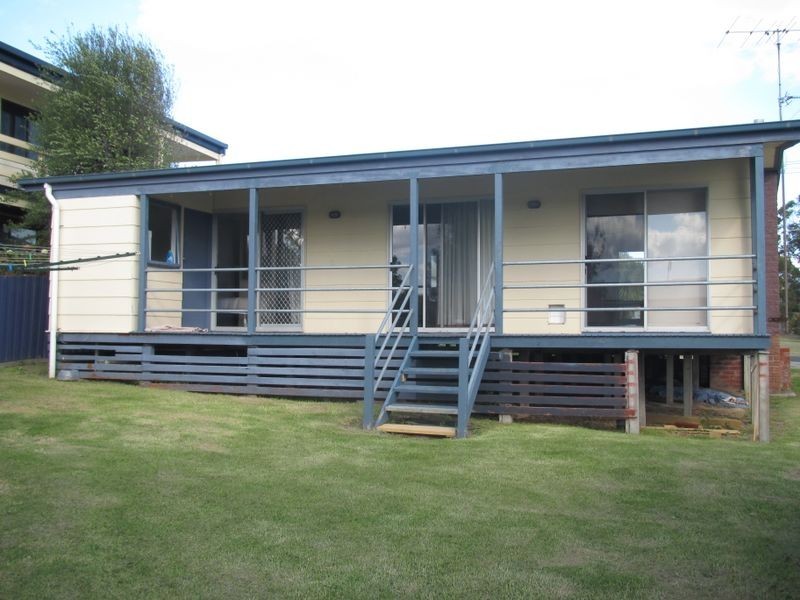 19 Hillcrest Way, Lake Tyers Beach VIC 3909