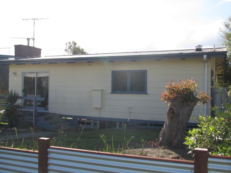 19 Hillcrest Way, Lake Tyers Beach VIC 3909