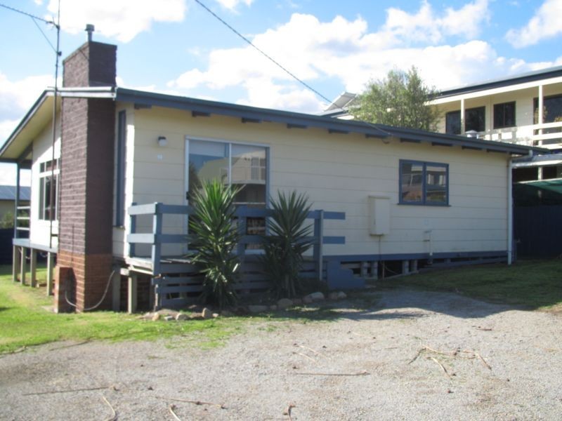 19 Hillcrest Way, Lake Tyers Beach VIC 3909