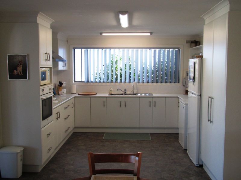 25 O’Neills Road, Lakes Entrance VIC 3909