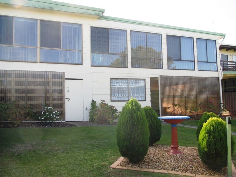 25 O’Neills Road, Lakes Entrance VIC 3909