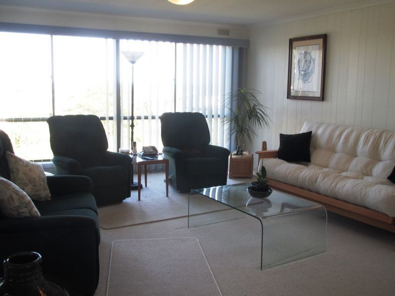 25 O’Neills Road, Lakes Entrance VIC 3909