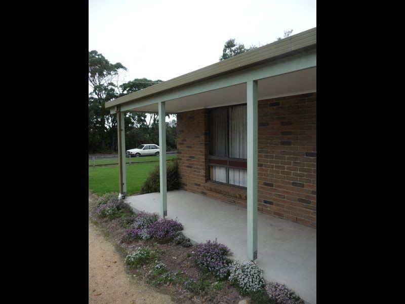 29 Merrangbaur Street, Lakes Entrance VIC 3909