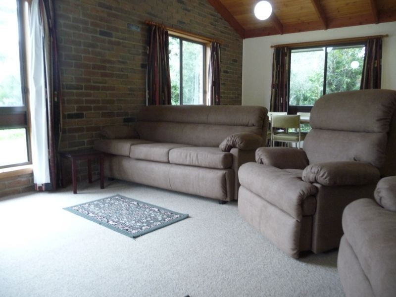 29 Merrangbaur Street, Lakes Entrance VIC 3909