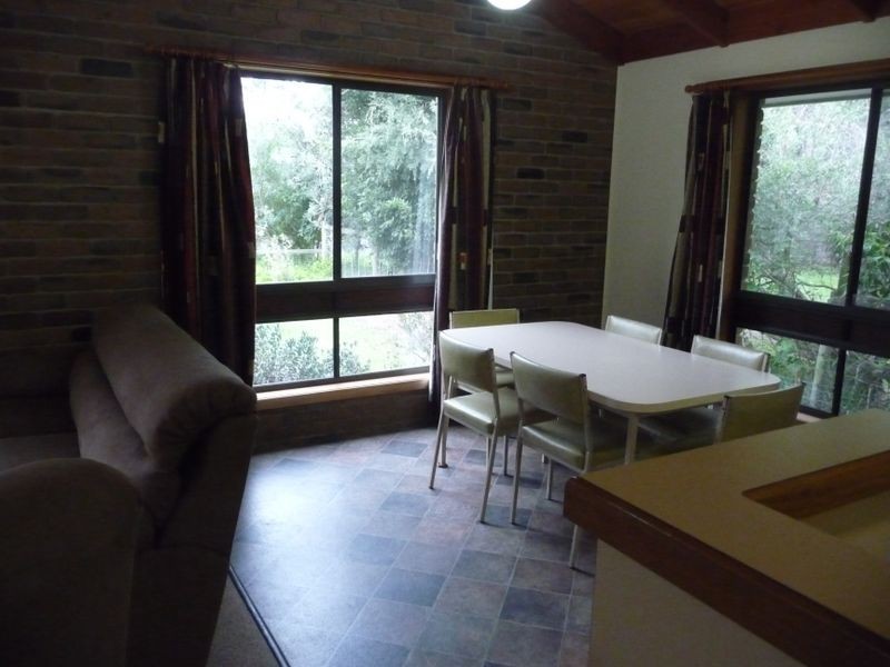 29 Merrangbaur Street, Lakes Entrance VIC 3909