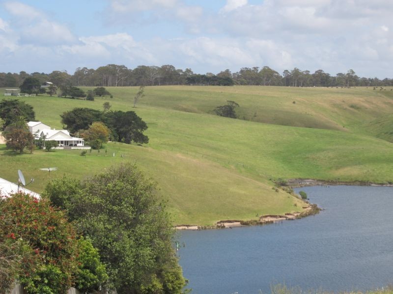 79 O’Neills Road, Lakes Entrance VIC 3909