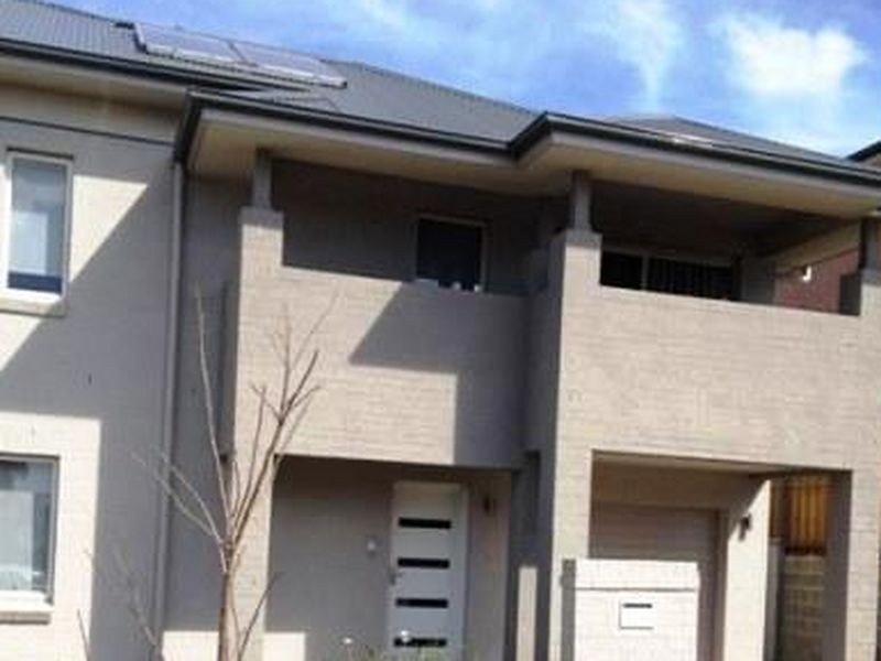 3 3 Istana Road, Campbelltown NSW 2560