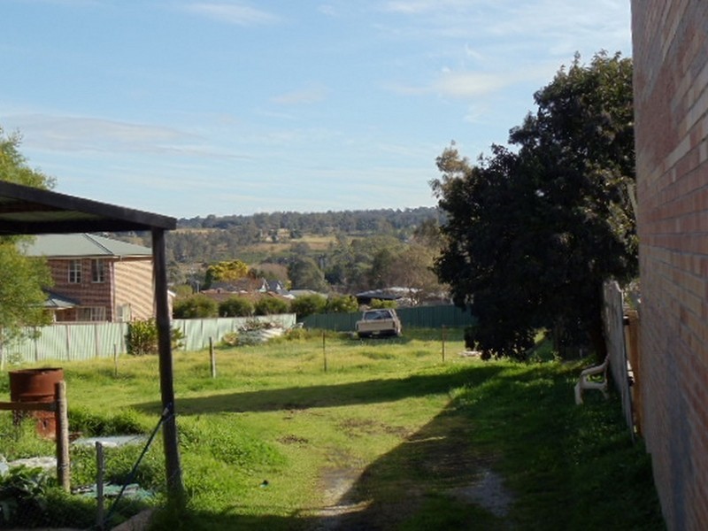 Flat/79 John Street, The Oaks NSW 2570