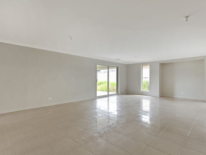 7 Grice Street, Oran Park NSW 2570