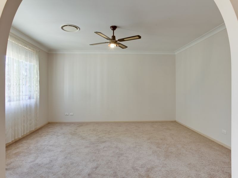 19 Caroline Chisholm Drive, Camden South NSW 2570