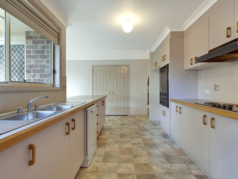 19 Caroline Chisholm Drive, Camden South NSW 2570