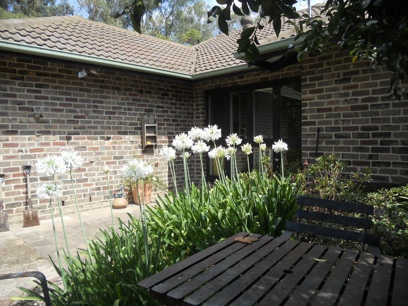 27 Martine Ave, Camden South NSW 2570