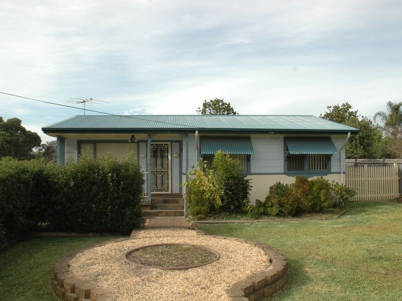 10 Coolalie Avenue, Camden South NSW 2570