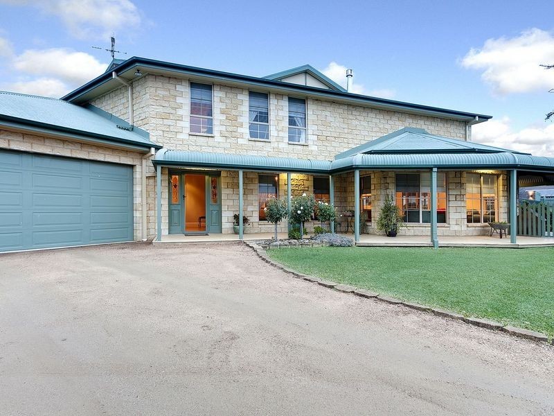 11 Border Close, Elderslie NSW 2570