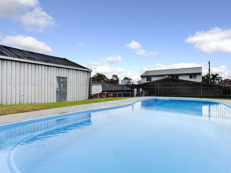 96 Merlin Street, The Oaks NSW 2570