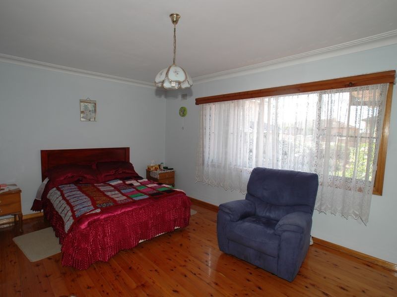 228 NORTH LIVERPOOL STREET, Green Valley NSW 2168