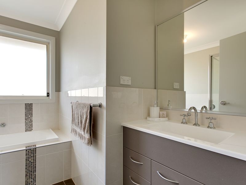 10 Cape Street, Spring Farm NSW 2570