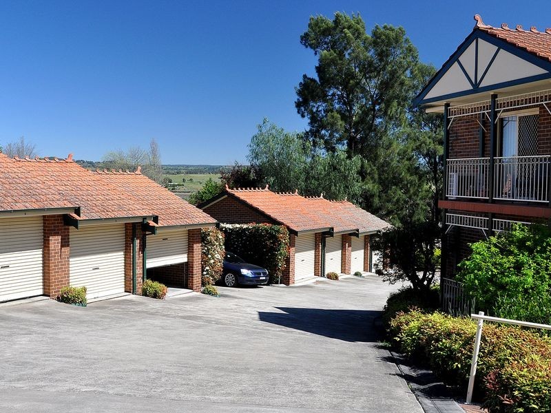 2/1A Old Hume Highway, Camden NSW 2570