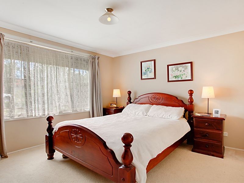 6 Joan Place, Currans Hill NSW 2567