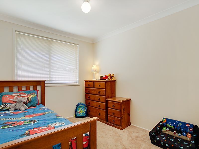 12 Briggs Place, St Helens Park NSW 2560