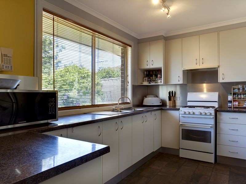 9 New Place, Narellan Vale NSW 2567