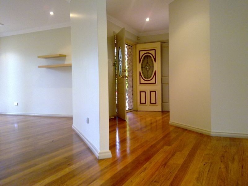 88 ABINGTON CIRCUIT, Glen Alpine NSW 2560