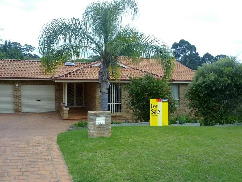 88 ABINGTON CIRCUIT, Glen Alpine NSW 2560