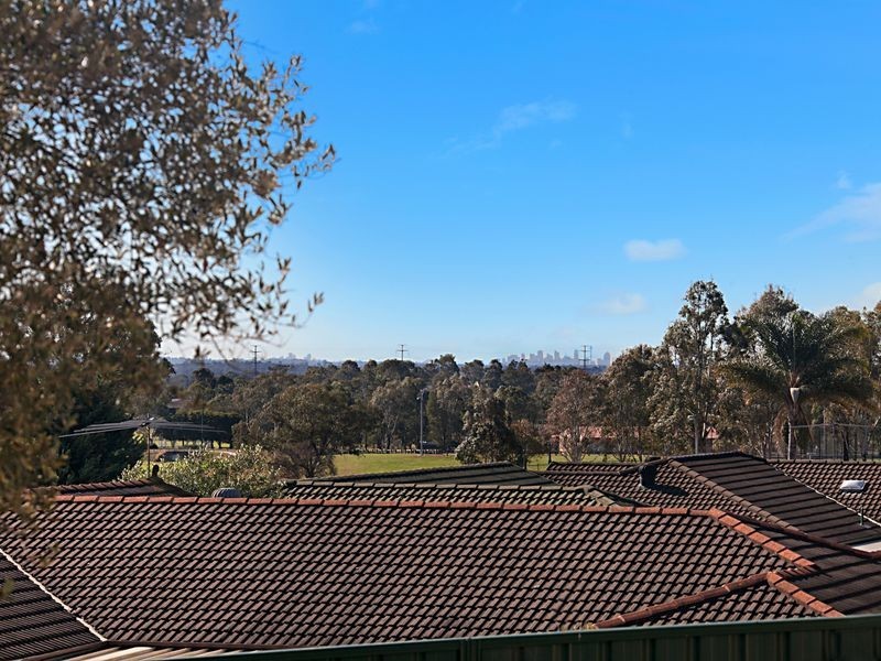 4 Severn Place, Kearns NSW 2558