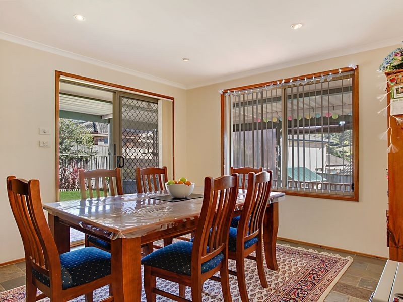 4 Severn Place, Kearns NSW 2558