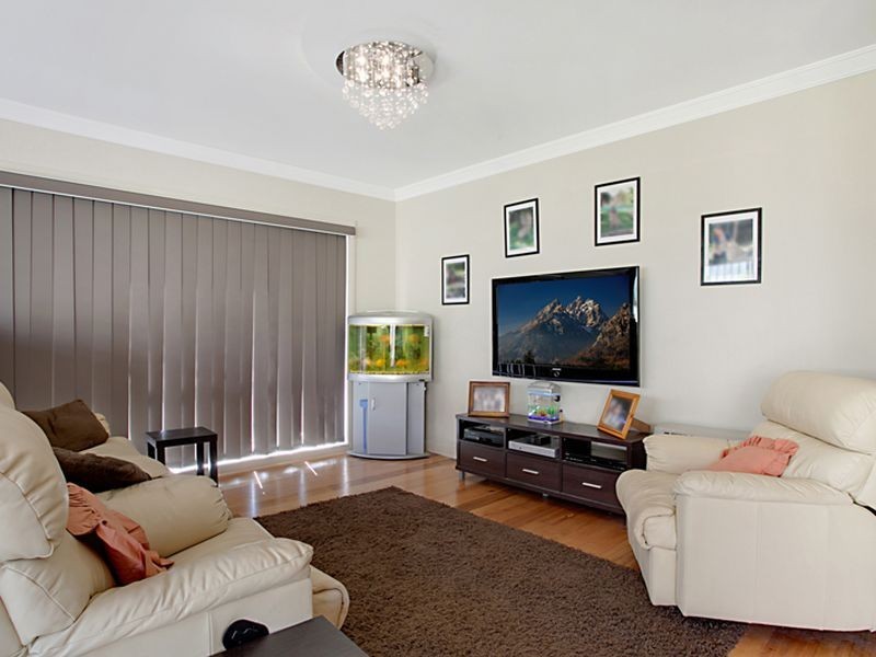 15 Central Ave, Oran Park NSW 2570