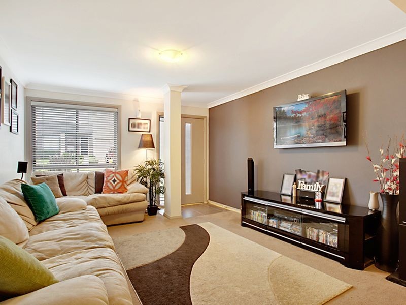 43 Kippax Avenue, Leumeah NSW 2560