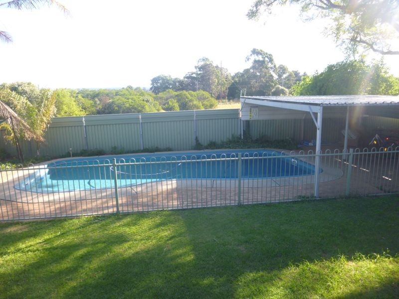 8 Ettlesdale Rd, Elderslie NSW 2570