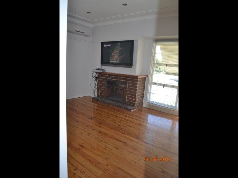 74 Harrington Street, Elderslie NSW 2570