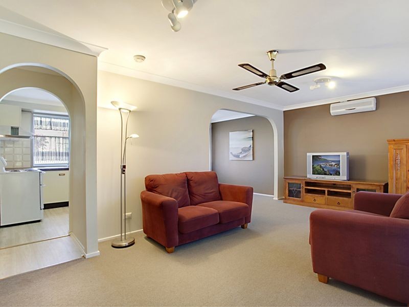 4 College Road, Campbelltown NSW 2560