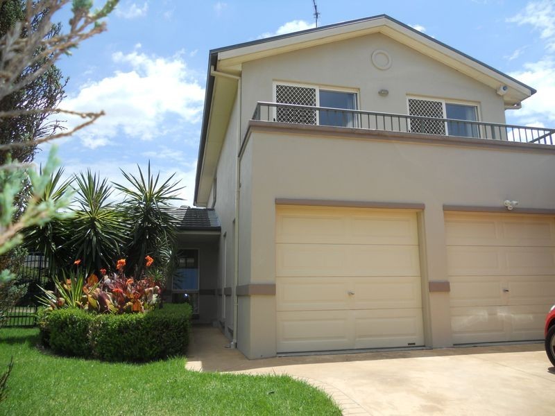 19 Lakeland Circuit, Harrington Park NSW 2567