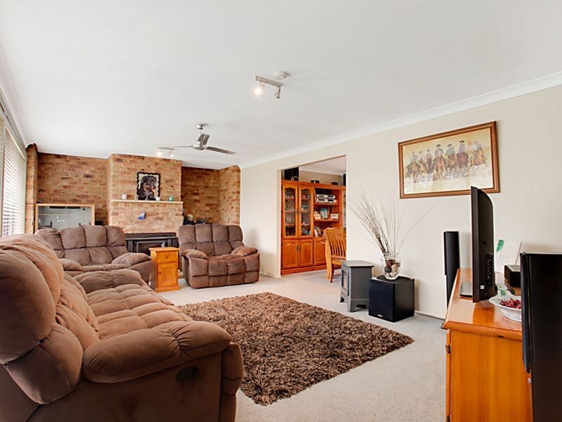 19 Greenaway Avenue, Camden South NSW 2570