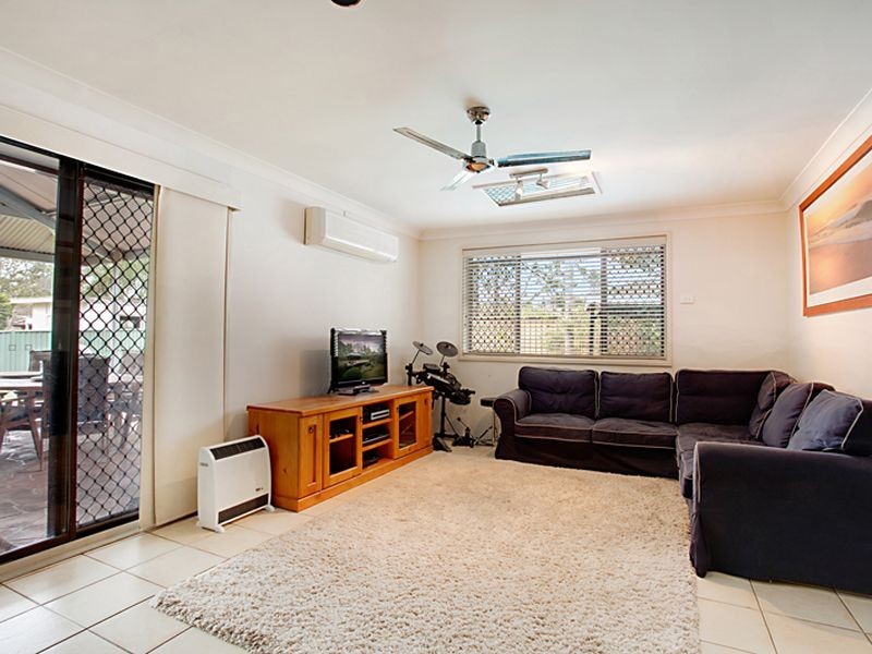 19 Greenaway Avenue, Camden South NSW 2570
