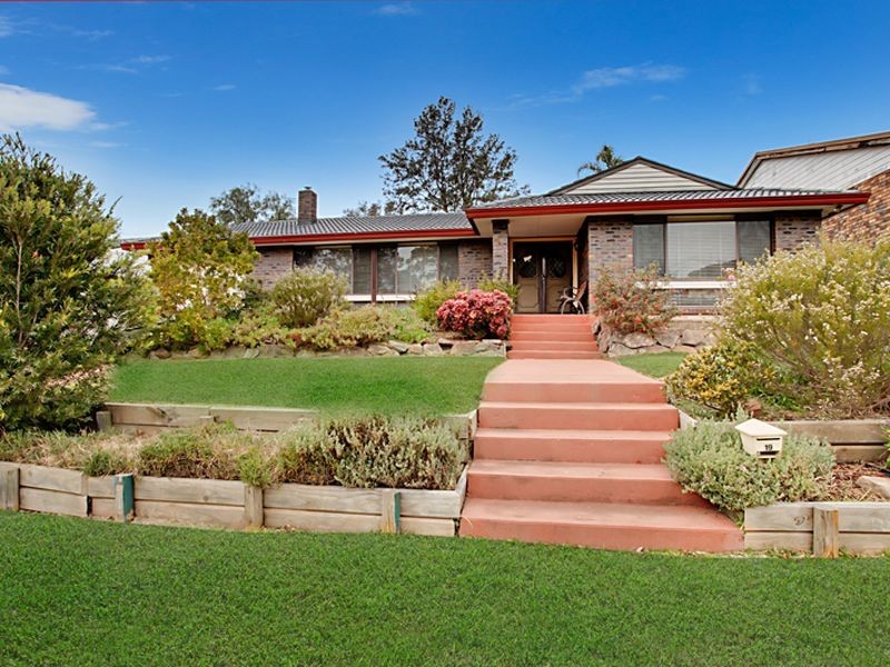 19 Greenaway Avenue, Camden South NSW 2570