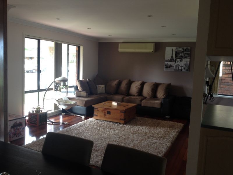 11 Peppercorn Avenue, Mount Hunter NSW 2570