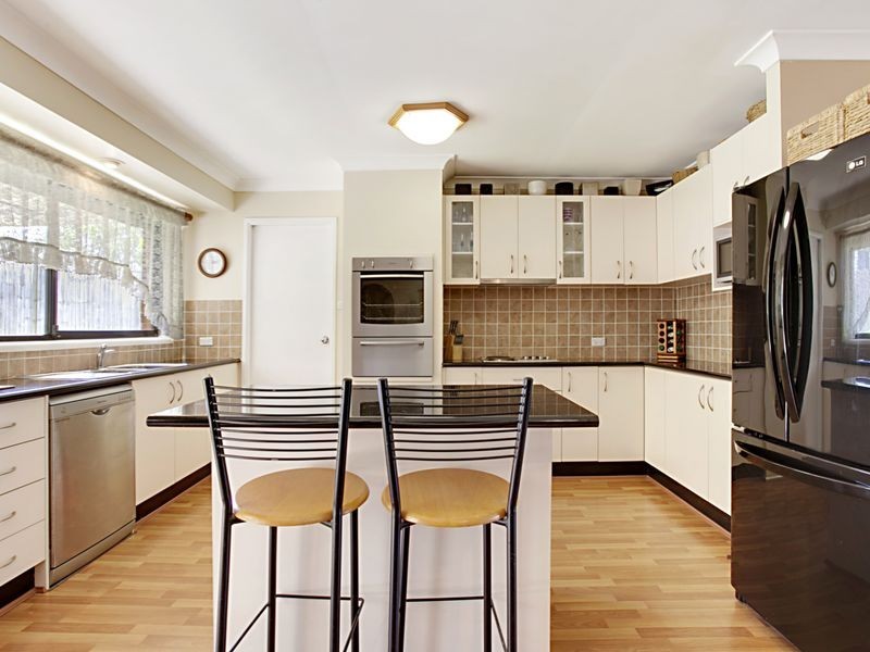 32 Woodcourt Street, Ambarvale NSW 2560