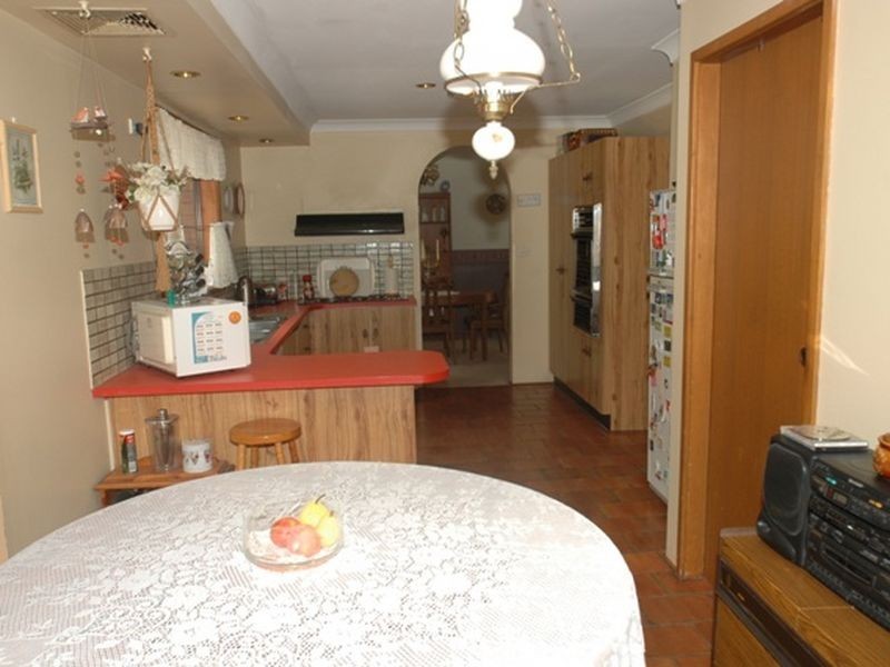 9 McCALL AVENUE, Camden South NSW 2570