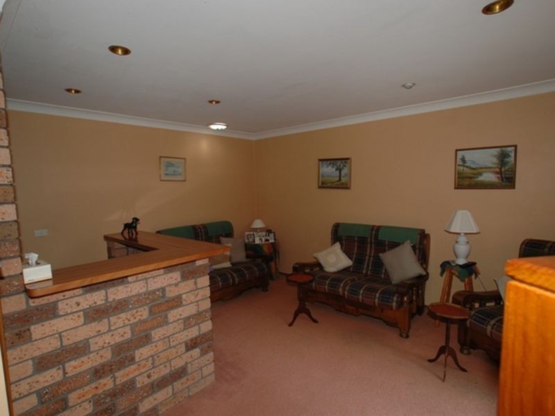 9 McCALL AVENUE, Camden South NSW 2570