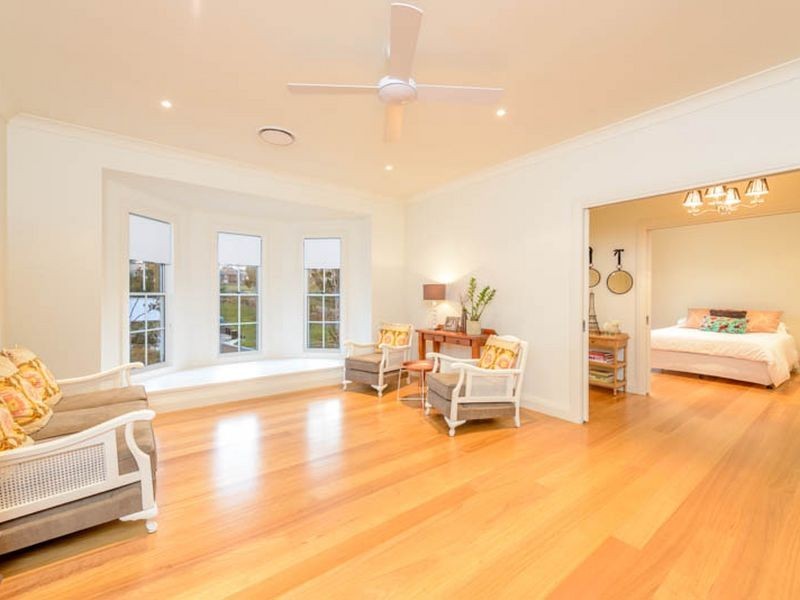 8 Yewens Circuit, Grasmere NSW 2570