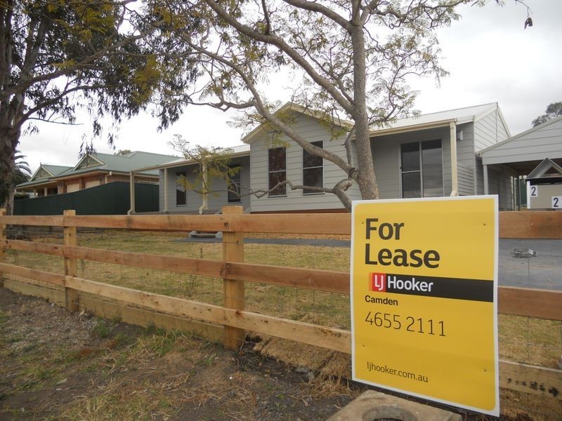 4a John Street, The Oaks NSW 2570