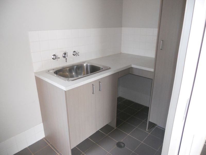 37 Irvine Street, Elderslie NSW 2570
