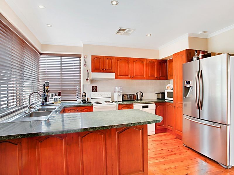 12 Flinders Avenue, Camden South NSW 2570