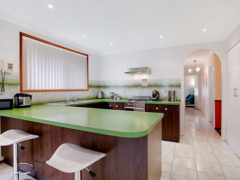 6 Aquamarine Drive, Eagle Vale NSW 2558