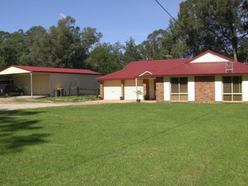 15 YALLAH STREET, Belimbla Park NSW 2570
